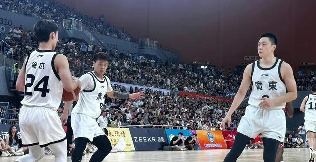 其他球员也, 徐杰发挥出, 任主帅 其他球员也, 徐杰发挥出, 任主帅